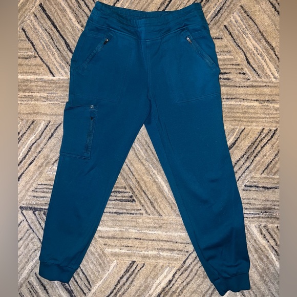 Jaanuu scrub set - Picture 4 of 7